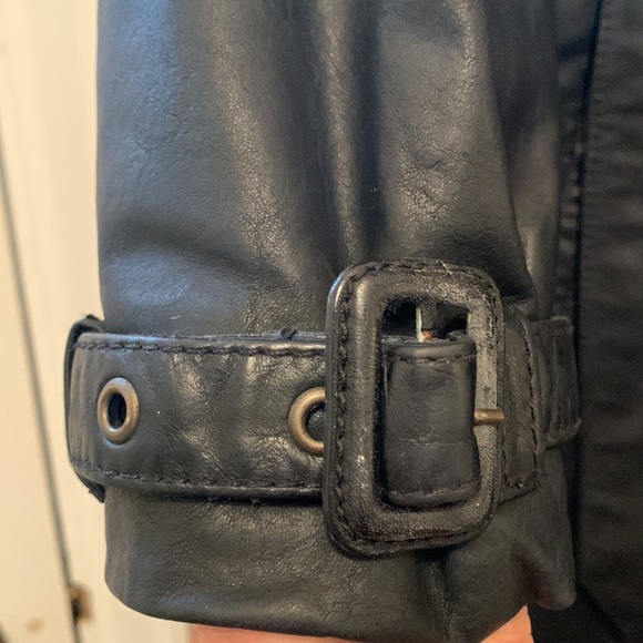 Diesel leather coat used but good condition size M women - Picture 7 of 11